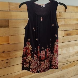 Beautiful pleated tank top